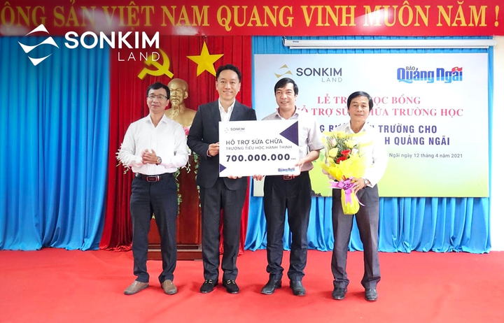 SonKim Land tiếp tục nỗ lực nâng bước đến trường cho học sinh nghèo Quảng Ngãi - 2