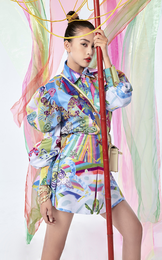 Hoa hậu Tiểu Vy rực rỡ chào hè với những mẫu thời trang độc bản - 13