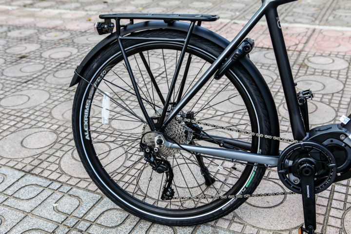 Chi tiết xe đạp Triumph Trekker GT giá hơn 100 triệu đồng tại Việt Nam - 8