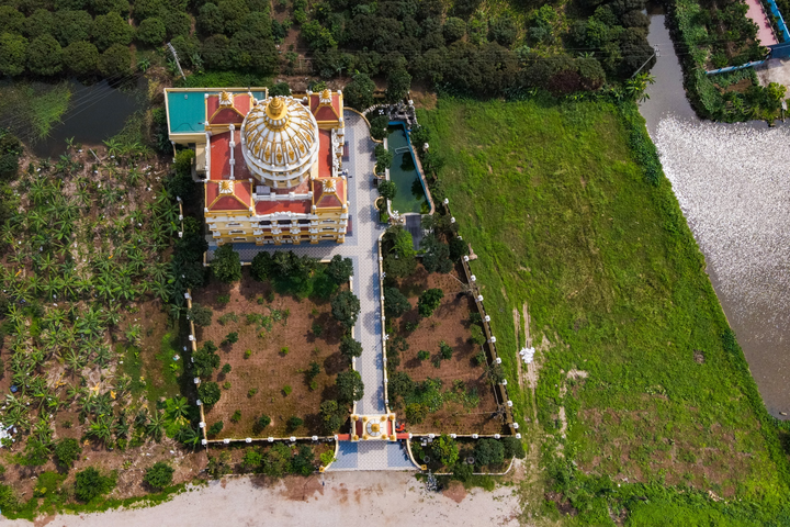 Bên trong tòa lâu đài đồ sộ tự thiết kế của ông chủ lò gạch Hưng Yên - 3