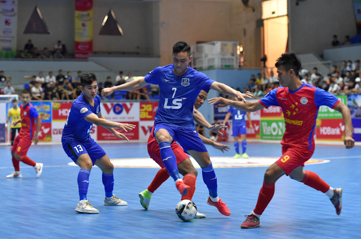 Futsal HDBank VĐQG 2021: Thái Sơn Nam lên nhì bảng - 1