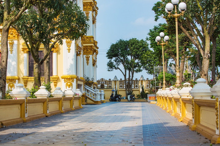 Bên trong tòa lâu đài đồ sộ tự thiết kế của ông chủ lò gạch Hưng Yên - 5