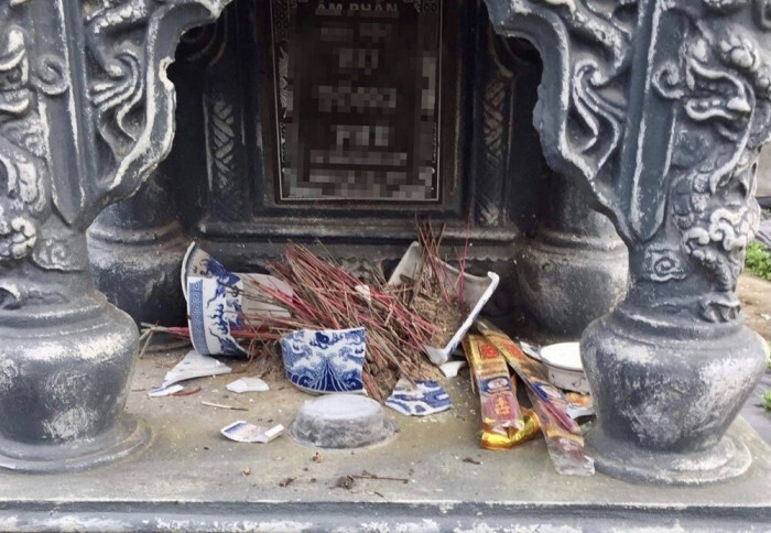 Truy tìm kẻ đập phá nhiều ngôi mộ ở Hải Phòng - 1