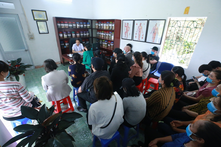 Bác sĩ Nông Thị Lan: Kho thuốc sống của người Mường Hòa Bình - 4