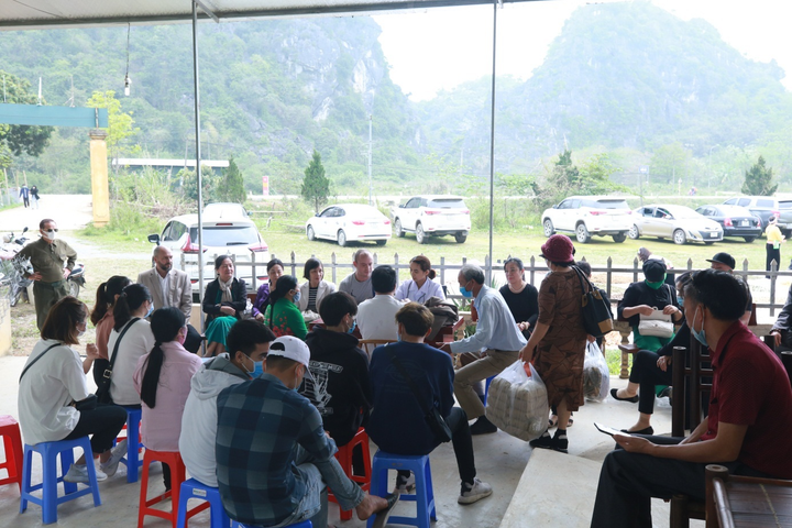 Bác sĩ Nông Thị Lan: Kho thuốc sống của người Mường Hòa Bình - 5