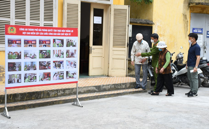 Cán bộ cơ sở thu phí căn cước sai quy định: GĐ Công an Hải Phòng lên tiếng - 4
