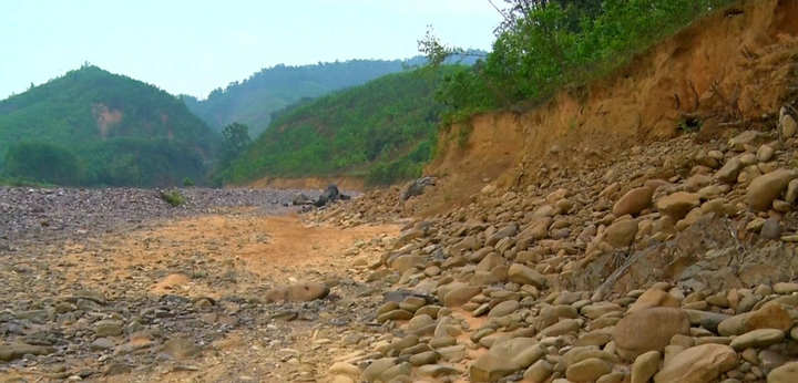 Thuỷ điện tích 'bom nước' trái phép ở Huế từng xả lũ cuốn trôi 28 bộ hài cốt - 2