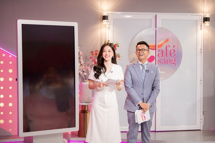 Đức Bảo: Á hậu Phương Nga có nhiều cơ hội kiếm tiền nhưng lại chọn nghề MC - 1