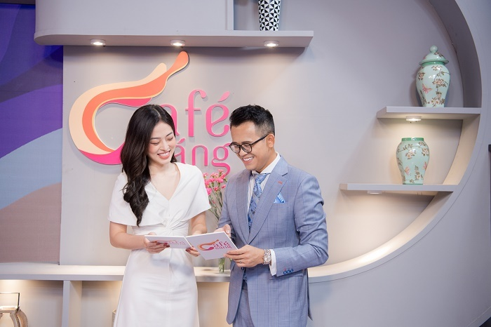 Đức Bảo: Á hậu Phương Nga có nhiều cơ hội kiếm tiền nhưng lại chọn nghề MC - 2