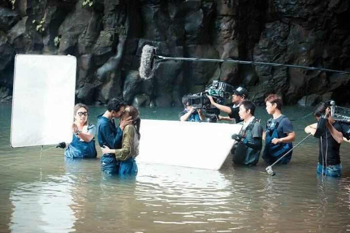 'Bóc mẽ' bí mật hậu trường phim Hàn, có thật ngầu như bạn thấy trên phim? - 10