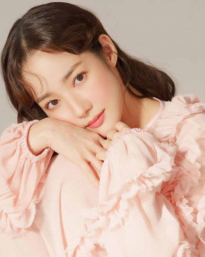 Sự thật bất ngờ về bức ảnh khiến Park Min Young bị đồn thổi 'đập mặt xây lại' - 9