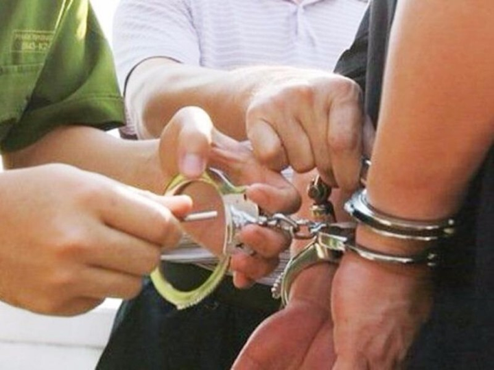 Khởi tố phó chủ tịch xã mua ma tuý trên đường đến trung tâm cai nghiện - 1