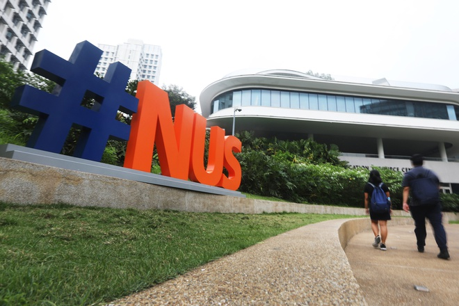 Nam sinh bị đuổi học vì quay lén bạn nữ - 1