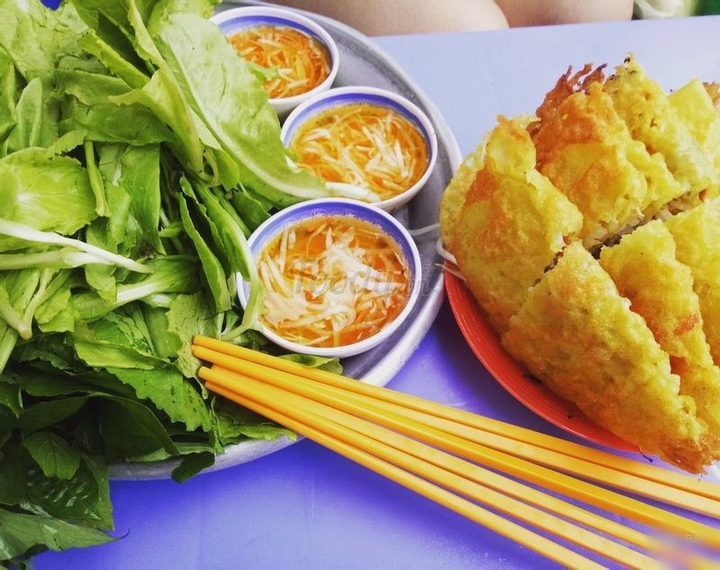 Từ gánh hàng rong, bánh xèo 6.000 đồng ở Sài Gòn hơn 20 năm vẫn đông khách - 2