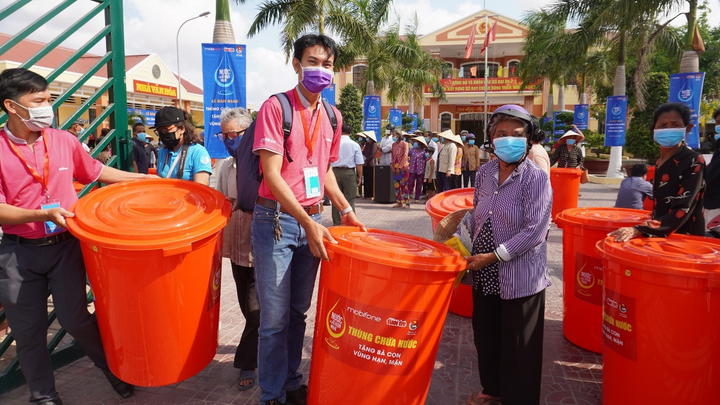 MobiFone: 28 năm dẫn đầu kết nối - 2