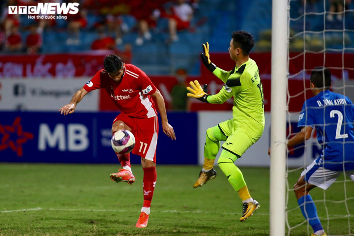 Trực tiếp Viettel 2-1 Than Quảng Ninh - 3