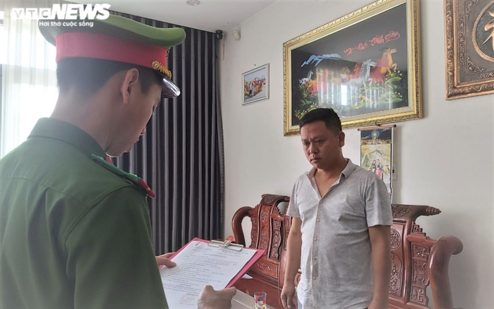Bắt Giám đốc công ty ở Đà Nẵng lấy sổ đỏ của người khác đem cầm 8 tỷ đồng - 1
