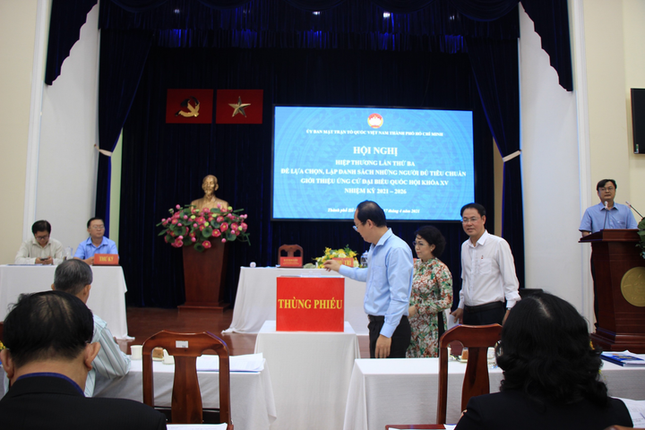 TP.HCM thông qua danh sách 38 người ứng cử Đại biểu Quốc hội khóa XV - 1