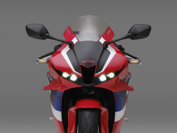 'Siêu' xe Honda CBR600RR 2021 chốt giá từ hơn 553 triệu đồng - 2
