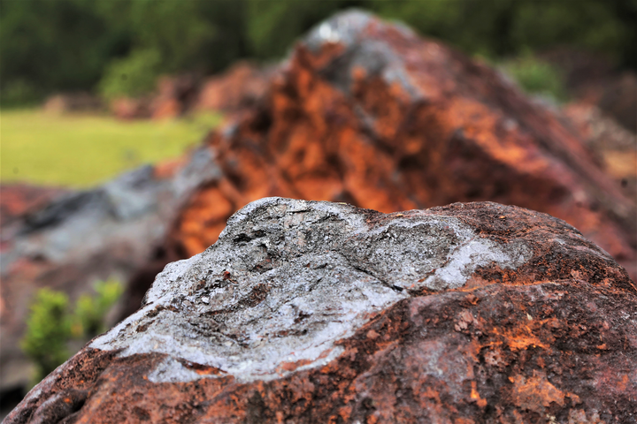 Mỏ sắt lớn nhất Đông Nam Á ở Việt Nam bất động gần 10 năm - 11