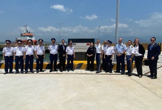 Mỹ bàn giao trung tâm huấn luyện cho cảnh sát biển Việt Nam - 1