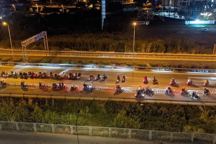 Khởi tố vụ đua xe trên đường dẫn Cao tốc TP.HCM-Long Thành-Dầu Giây - 2