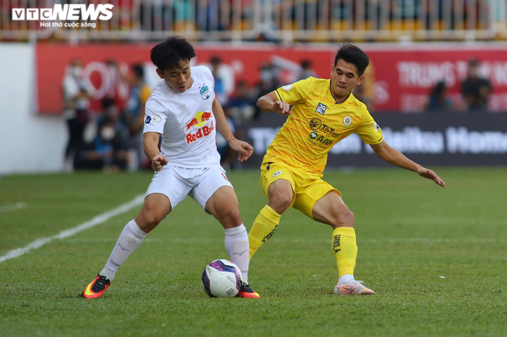 Trực tiếp bóng đá HAGL 1-0 Hà Nội FC: Xuân Trường lập siêu phẩm - 5