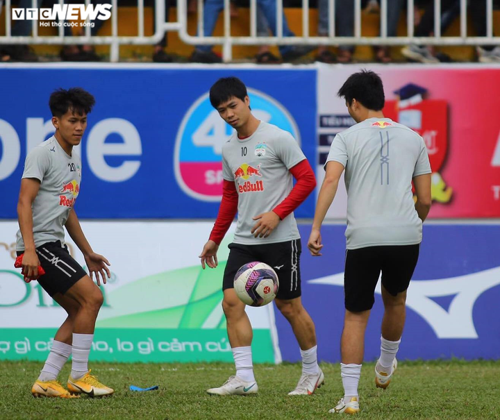 Trực tiếp bóng đá HAGL 1-0 Hà Nội FC: Xuân Trường lập siêu phẩm - 10