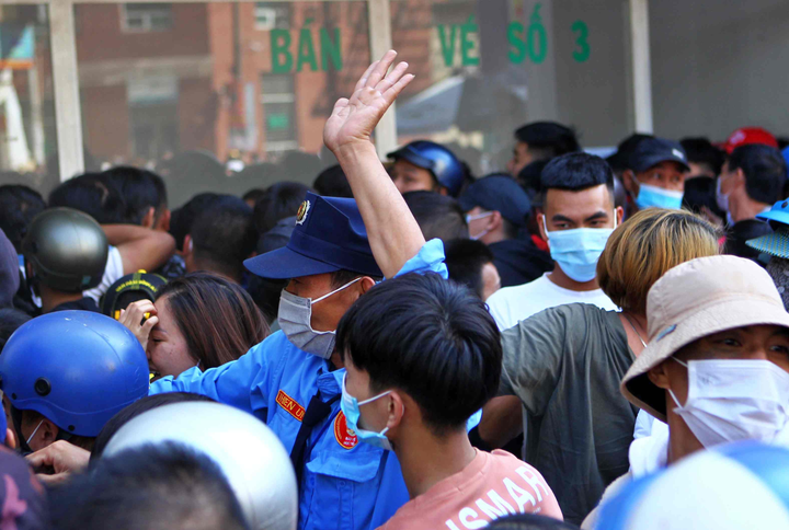 Đại chiến HAGL vs Hà Nội FC tạo ra cơn sốt vé khủng khiếp - 8