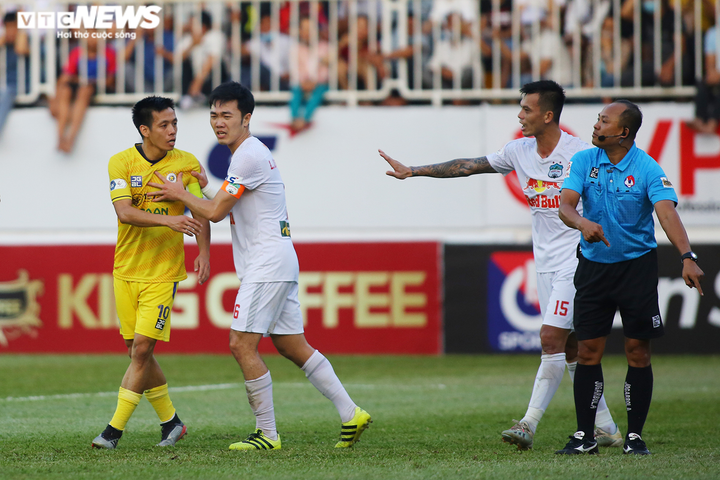 Tuyển Việt Nam 'chia đôi thi đấu', đại chiến HAGL vs Hà Nội FC căng như dây đàn - 13