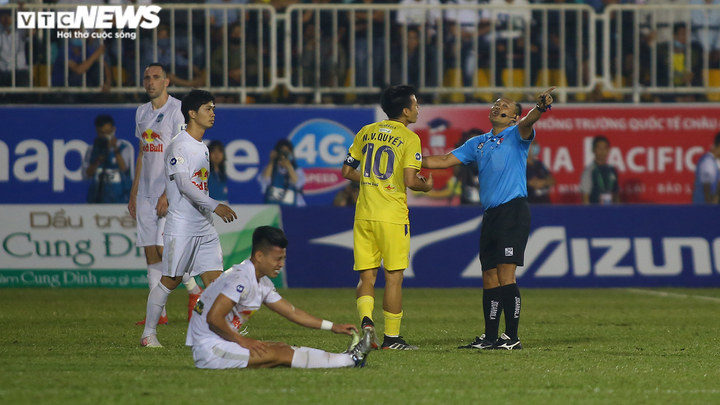 Tuyển Việt Nam 'chia đôi thi đấu', đại chiến HAGL vs Hà Nội FC căng như dây đàn - 10