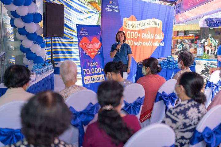 FPT Long Châu trao tặng 210.000 ngày thuốc miễn phí cho các hoàn cảnh khó khăn - 2