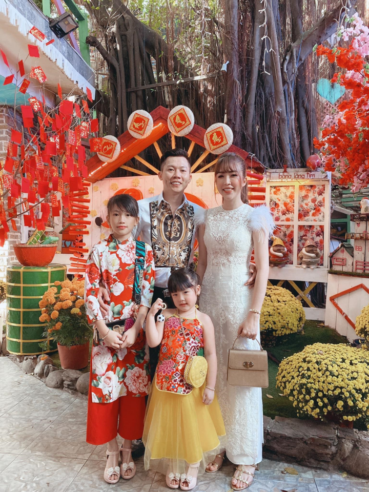 Doanh nhân Lại Thị Tuyết Ngân chia sẻ cách 'giữ lửa' hạnh phúc gia đình - 4