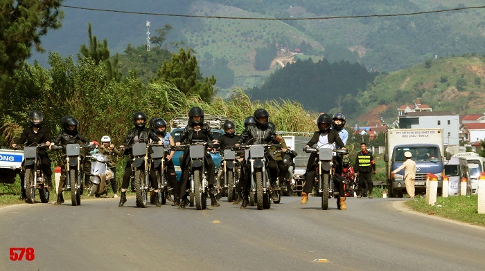 Đạo diễn phim 'Harry Potter' khen phim hành động của Lương Đình Dũng - 2