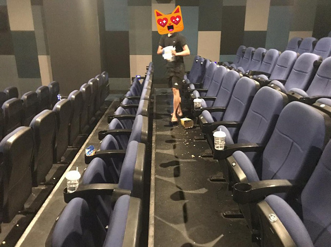 Bức xúc nhắc người xả rác trong rạp phim, cô gái nhận cái kết đầy tranh cãi - 3