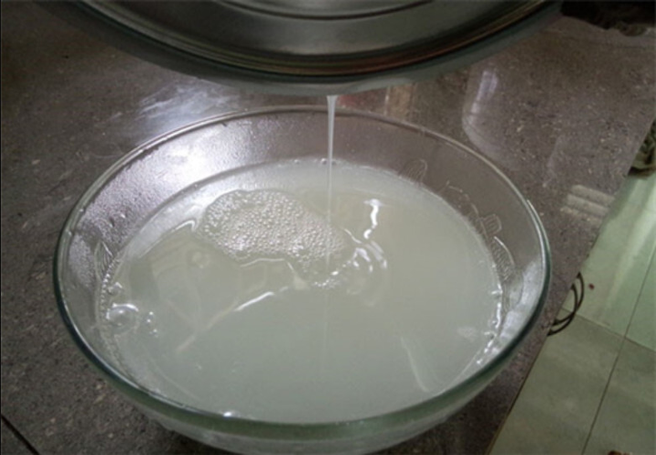 Chén nước cơm lớn lên cùng bao thế hệ: Uống ngon hơn sữa, giờ muốn thử cũng khó - 2