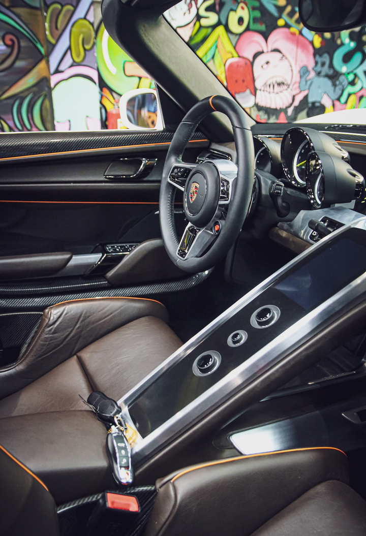 Siêu xe đắt nhất của Porsche về Việt Nam, giá khoảng 60 tỷ đồng - 7