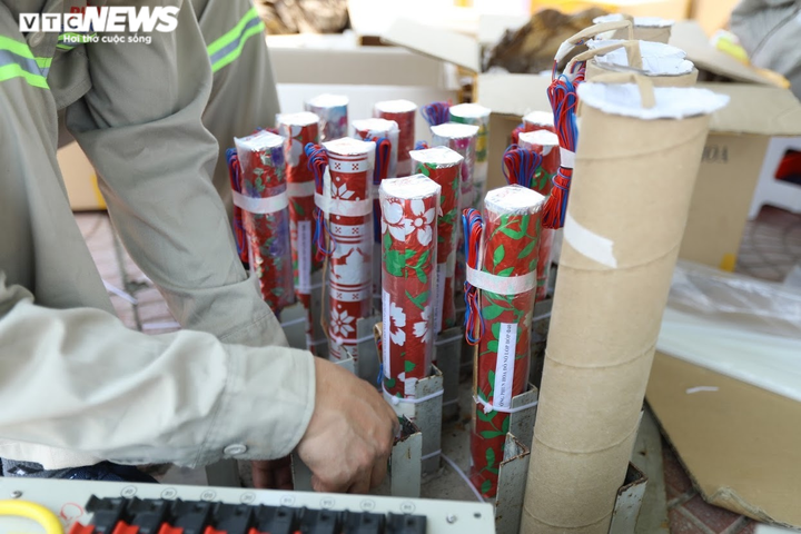 Cận cảnh trận địa pháo hoa lễ hội Đền Hùng 2021 trước giờ khai hỏa - 7