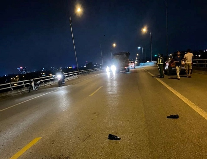 Hẹn nhau lên cầu 'huyết chiến' vì một triệu đồng, chủ nợ bị đâm chết - 2