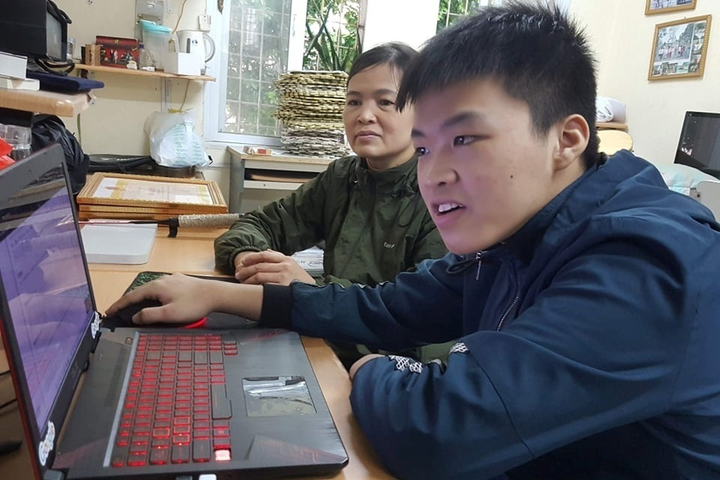 Cậu học trò bại não đại diện Việt Nam dự Olympic Tin học châu Á 2021 - 2