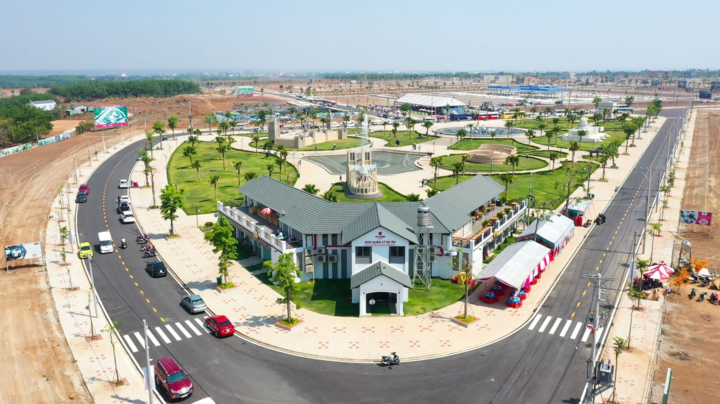 Nhà đất vùng ven TP.HCM 'nóng' trở lại - 1