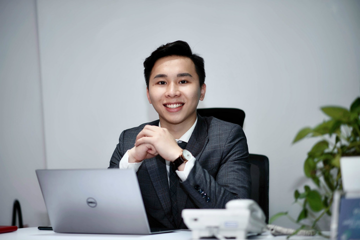 Nguyễn Đức Dương xuất sắc đạt danh hiệu MDRT vượt 20.000 tư vấn viên bảo hiểm - 1