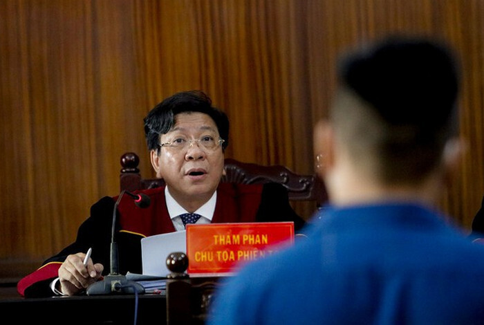 Hủy án sơ thẩm vụ tài xế Mercedes tông nữ tiếp viên hàng không - 2