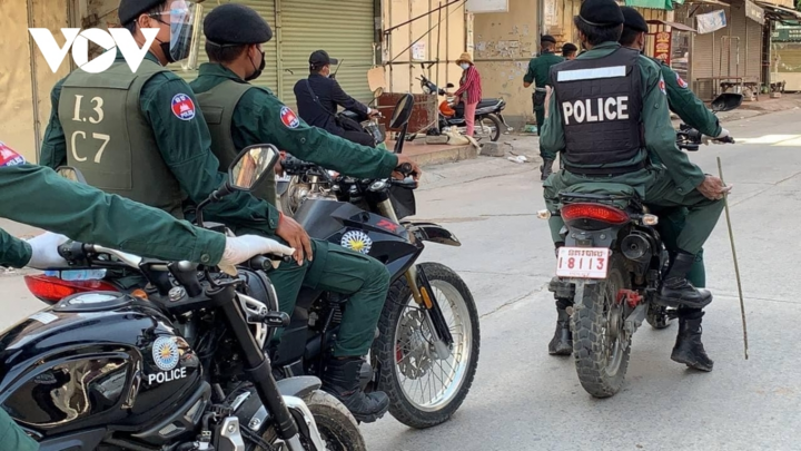 Campuchia dừng việc phạt roi người vi phạm lệnh phong tỏa - 2