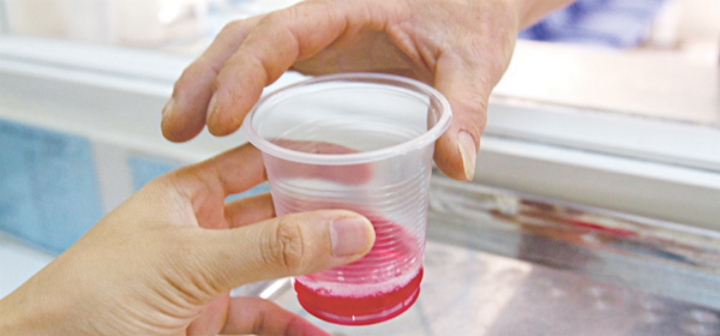 Uống nhầm methadone trong tủ lạnh, thiếu niên 15 tuổi nhập viện cấp cứu - 1