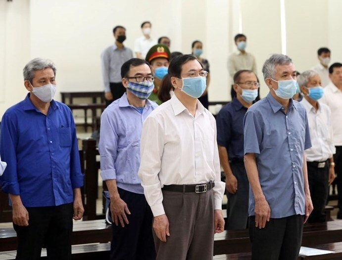 Ông Vũ Huy Hoàng: 'Đất vàng' Sabeco không phải là công trình quan trọng - 1