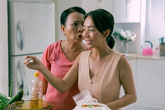 Hoa hậu Khánh Vân đóng phim cùng 'Hoa hậu hài' Thu Trang - 1