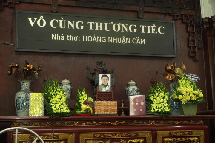 Người thân và đồng nghiệp tiễn đưa nhà thơ Hoàng Nhuận Cầm - 1