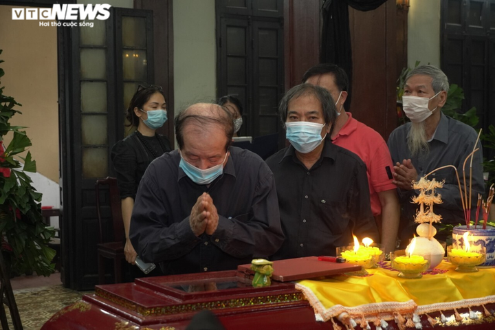 Con gái lớn không kịp về tiễn đưa nhà thơ Hoàng Nhuận Cầm - 2