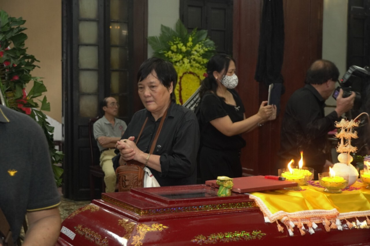 Người thân và đồng nghiệp tiễn đưa nhà thơ Hoàng Nhuận Cầm - 4